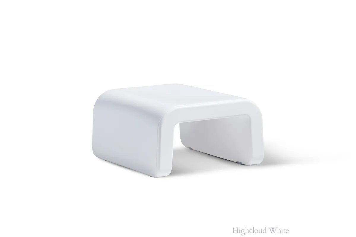 line ottoman.webp line ottoman.webp
